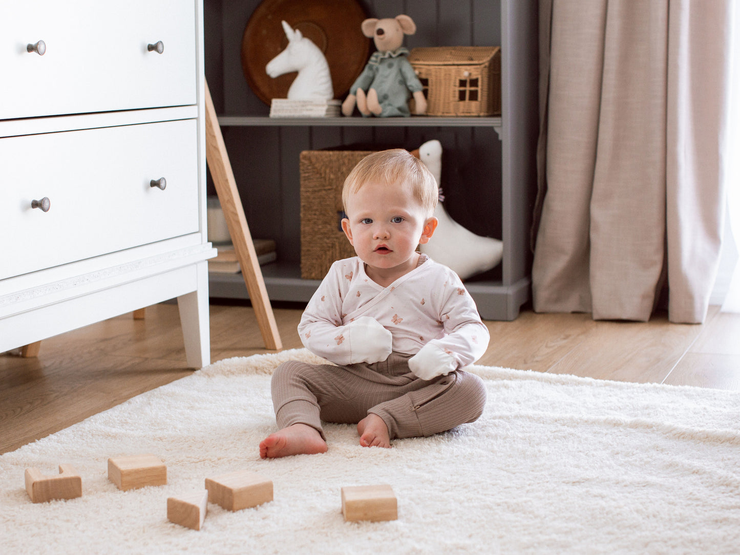 SnuggleSleeves Scratch-Guard Shirt